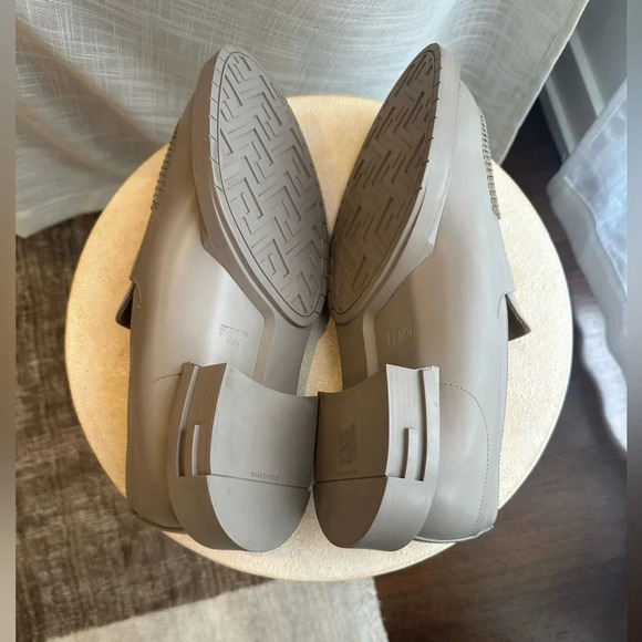 FENDI FRAME LOAFER BEIGE/GREY FF BAGUETTE LOGO SZ UK9/EU 40/US 10 NEW SEASON! - Picture 6 of 8